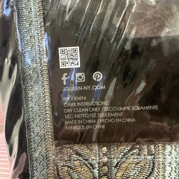 J. Queen New York Cascade Glacier Velvet Euro Sham 26" X 26" Black Blue Gold - Picture 8 of 9